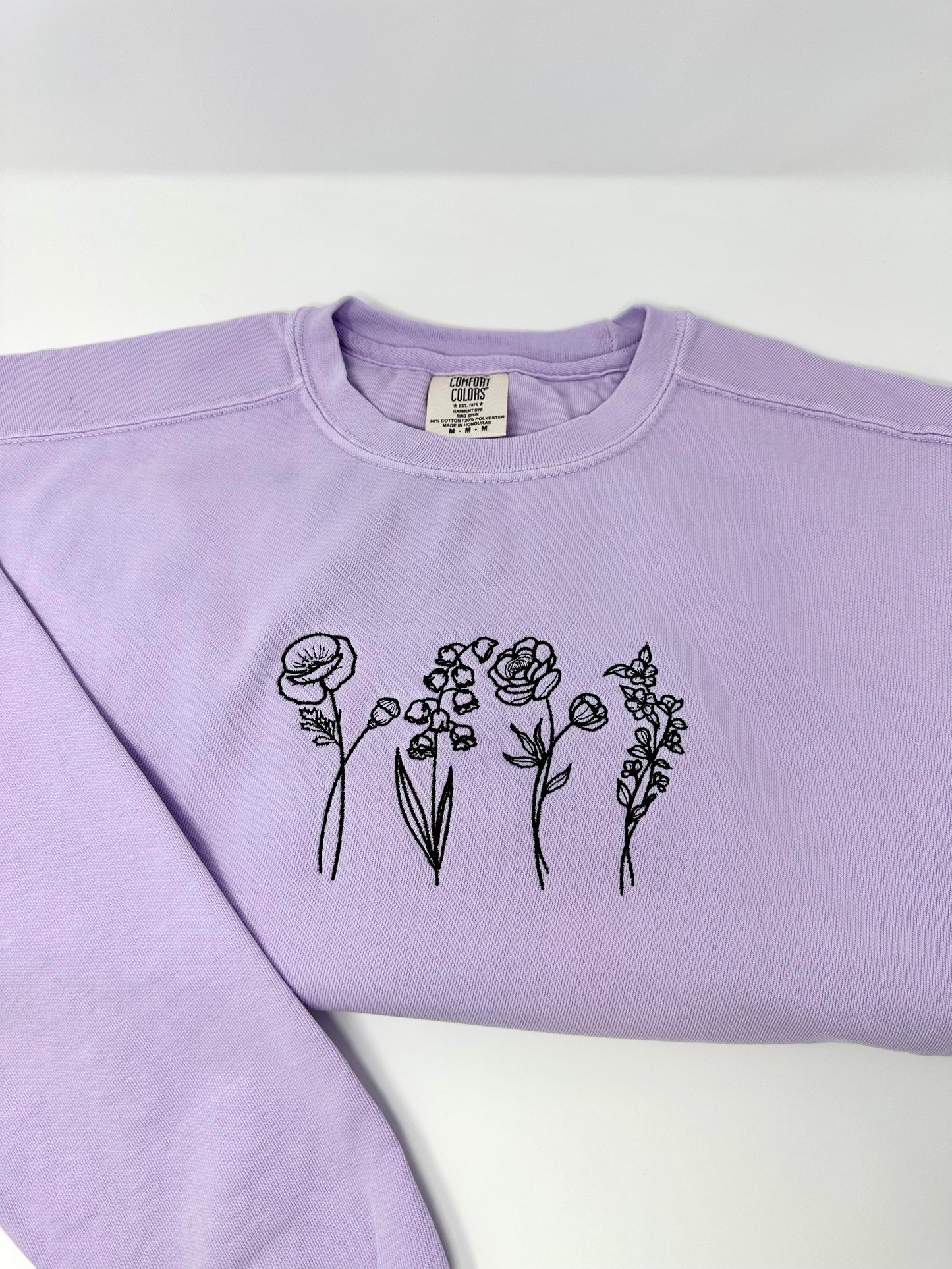 Custom Birth Flower Sweatshirt in Green, Mint and Lavender